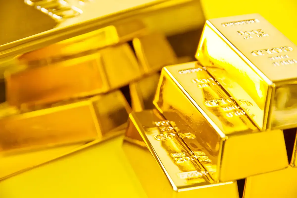 <strong>Commingled storage Toronto</strong> facility - Gold and silver bars in shared vault storage with professional security and full insurance coverage